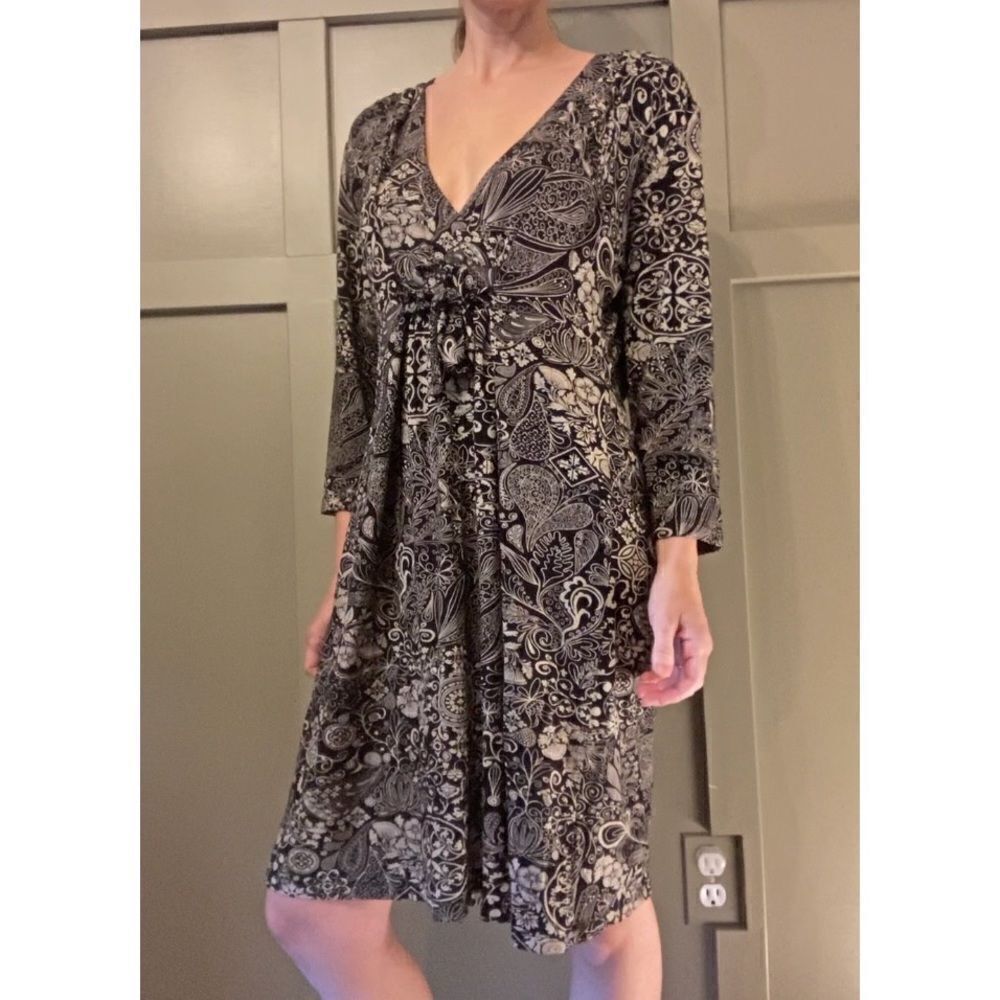 ATHLETA Surplice Neck Faux Wrap Dress Black & Tan Floral Size Medium